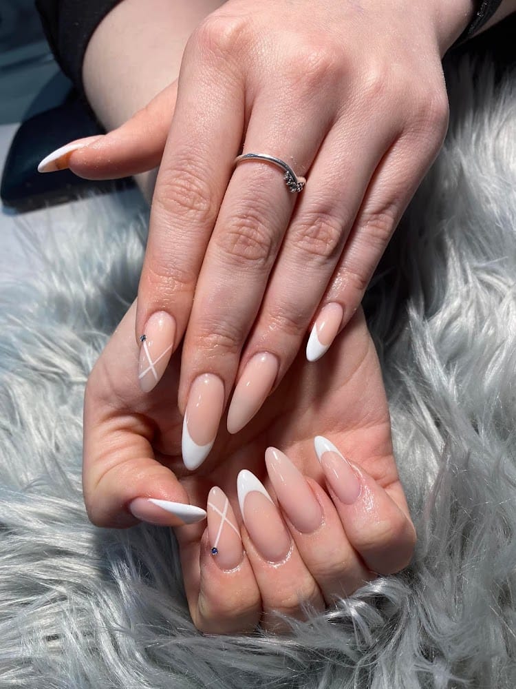 Nail art by Paula's Nails, Hull
